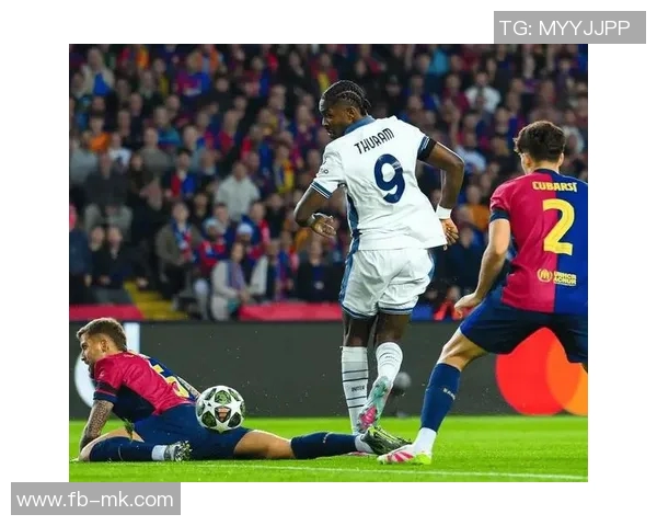 乌龙事件！图拉姆意外磕球阿塞拜疆门将失误助法国3-1领先